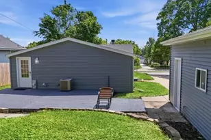 2451 S 92nd St, West Allis, WI 53227 - Photo 27