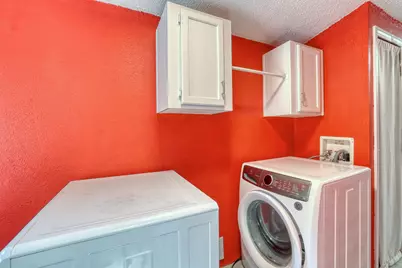2451 S 92nd St, West Allis, WI 53227 - Photo 15