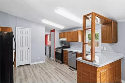 2451 S 92nd St, West Allis, WI 53227 - Photo 5