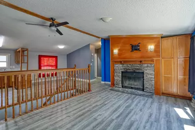 2451 S 92nd St, West Allis, WI 53227 - Photo 3
