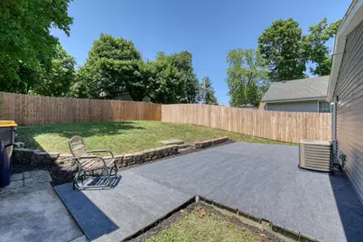 2451 S 92nd St, West Allis, WI 53227 - Photo 23