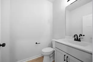 1131 Mt Vernon Dr, Hartford, WI 53027 - Photo 17
