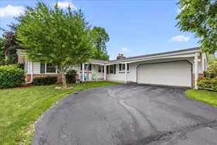 N90W17761 St Stevens Dr, Menomonee Falls, WI 53051 - Photo 1