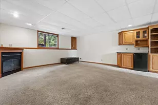 W245N6566 Bowling Green St, Sussex, WI 53089 - Photo 19