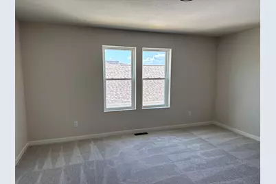 3700  Bishops Cap Dr, Racine, WI 53126 - Photo 9