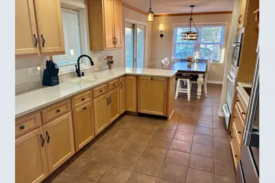 1935  Cliffview Ct, Oshkosh, WI 54901 - Photo 5