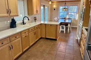 1935 Cliffview Ct, Oshkosh, WI 54901 - Photo 5