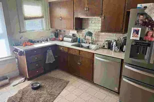 330 Zion St, Hartland, WI 53029 - Photo 9