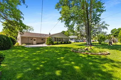 218 E Pierron St, Port Washington, WI 53074 - Photo 3
