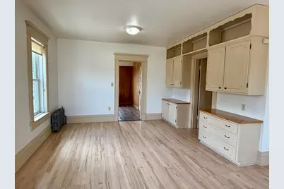 215 N Wisconsin St, Port Washington, WI 53074 - Photo 5