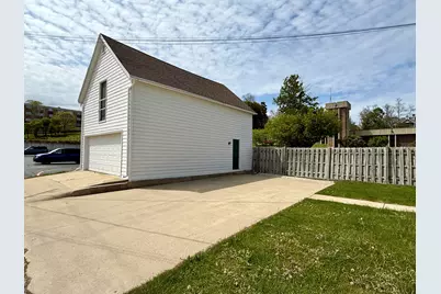215 N Wisconsin St, Port Washington, WI 53074 - Photo 15