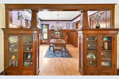 1347 N 71st St, Wauwatosa, WI 53213 - Photo 7