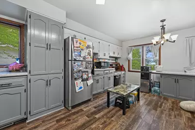 N132W18286  Rockfield Rd, Germantown, WI 53076 - Photo 7