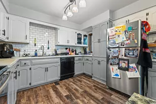 N132W18286 Rockfield Rd, Germantown, WI 53076 - Photo 17
