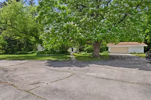 N132W18286 Rockfield Rd, Germantown, WI 53076 - Photo 37