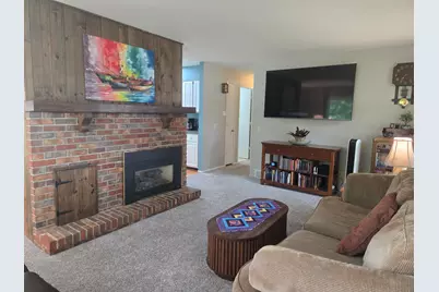 1009  Georgetown Ter, Beaver Dam, WI 53916 - Photo 9