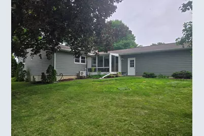 1009  Georgetown Ter, Beaver Dam, WI 53916 - Photo 3