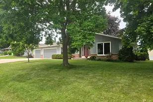 1009 Georgetown Terrace, Beaver Dam, WI 53916 - Photo 1