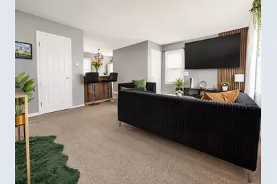 3744 S 23rd St, Milwaukee, WI 53221 - Photo 9