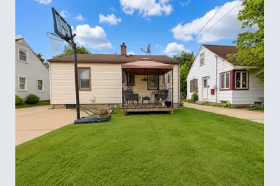 3744 S 23rd St, Milwaukee, WI 53221 - Photo 5
