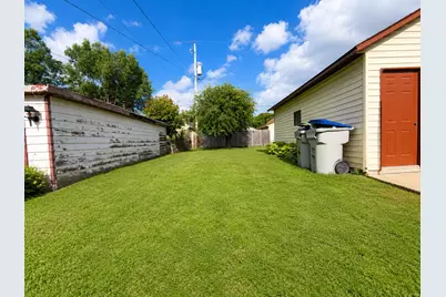 3744 S 23rd St, Milwaukee, WI 53221 - Photo 7