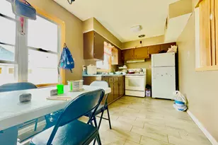 3371 S 16th St, Milwaukee, WI 53215 - Photo 17