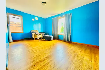 3371 S 16th St, Milwaukee, WI 53215 - Photo 5