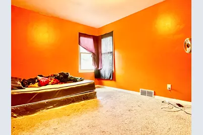 3371 S 16th St, Milwaukee, WI 53215 - Photo 11