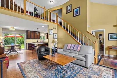 8370 W Hillsdale Dr, Franklin, WI 53132 - Photo 5