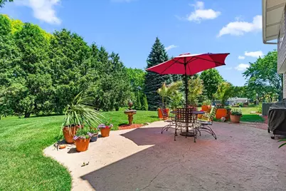 8370 W Hillsdale Dr, Franklin, WI 53132 - Photo 37