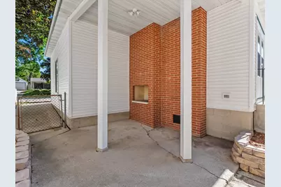 1128 N 11th St, Manitowoc, WI 54220 - Photo 53