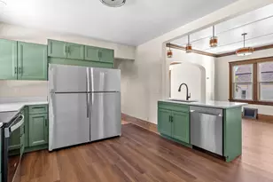 1128 N 11th St, Manitowoc, WI 54220 - Photo 27