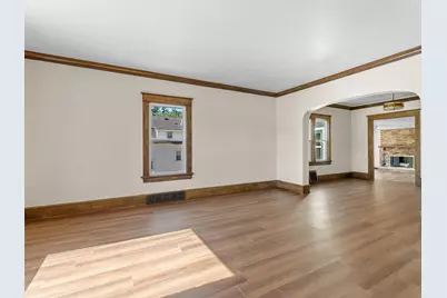 1128 N 11th St, Manitowoc, WI 54220 - Photo 15