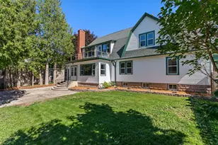 1128 N 11th St, Manitowoc, WI 54220 - Photo 57
