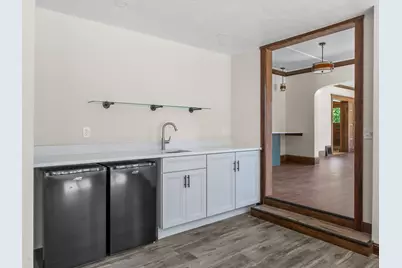 1128 N 11th St, Manitowoc, WI 54220 - Photo 41