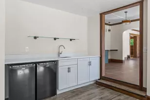 1128 N 11th St, Manitowoc, WI 54220 - Photo 41