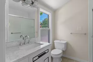 1128 N 11th St, Manitowoc, WI 54220 - Photo 37