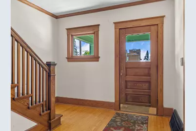 1128 N 11th St, Manitowoc, WI 54220 - Photo 9