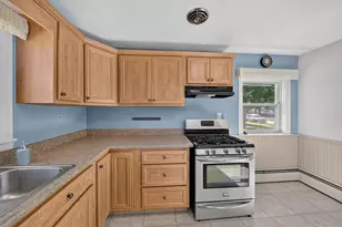 2114 Arizona Ave, Sheboygan, WI 53081 - Photo 3