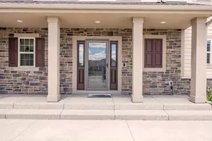 N88W18648 Duke Ct, Menomonee Falls, WI 53051 - Photo 5