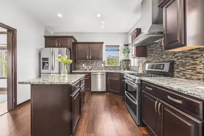 N88W18648  Duke Ct, Menomonee Falls, WI 53051 - Photo 17