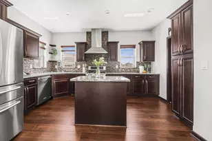 N88W18648 Duke Ct, Menomonee Falls, WI 53051 - Photo 15