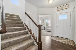 1298 Juniper Ln, Oconomowoc, WI 53066 - Photo 15