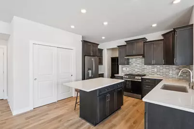2402  Hoods Creek Path #Lt98, Racine, WI 53406 - Photo 5