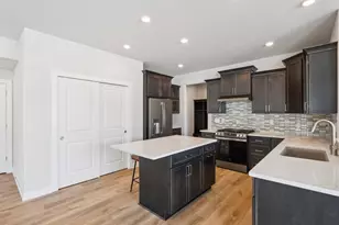 2402 Hoods Creek Path, Racine, WI 53406 - Photo 5