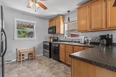 5005 W Forest Home Ave, Milwaukee, WI 53219 - Photo 7