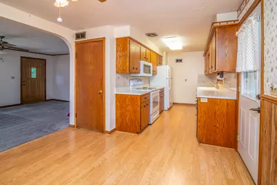 1413  Randolph St, Watertown, WI 53094 - Photo 37