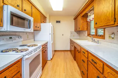 1413  Randolph St, Watertown, WI 53094 - Photo 35