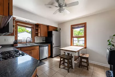 1518 E Howard Ave, Milwaukee, WI 53207 - Photo 13