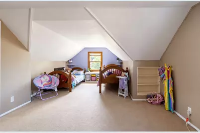 1518 E Howard Ave, Milwaukee, WI 53207 - Photo 17